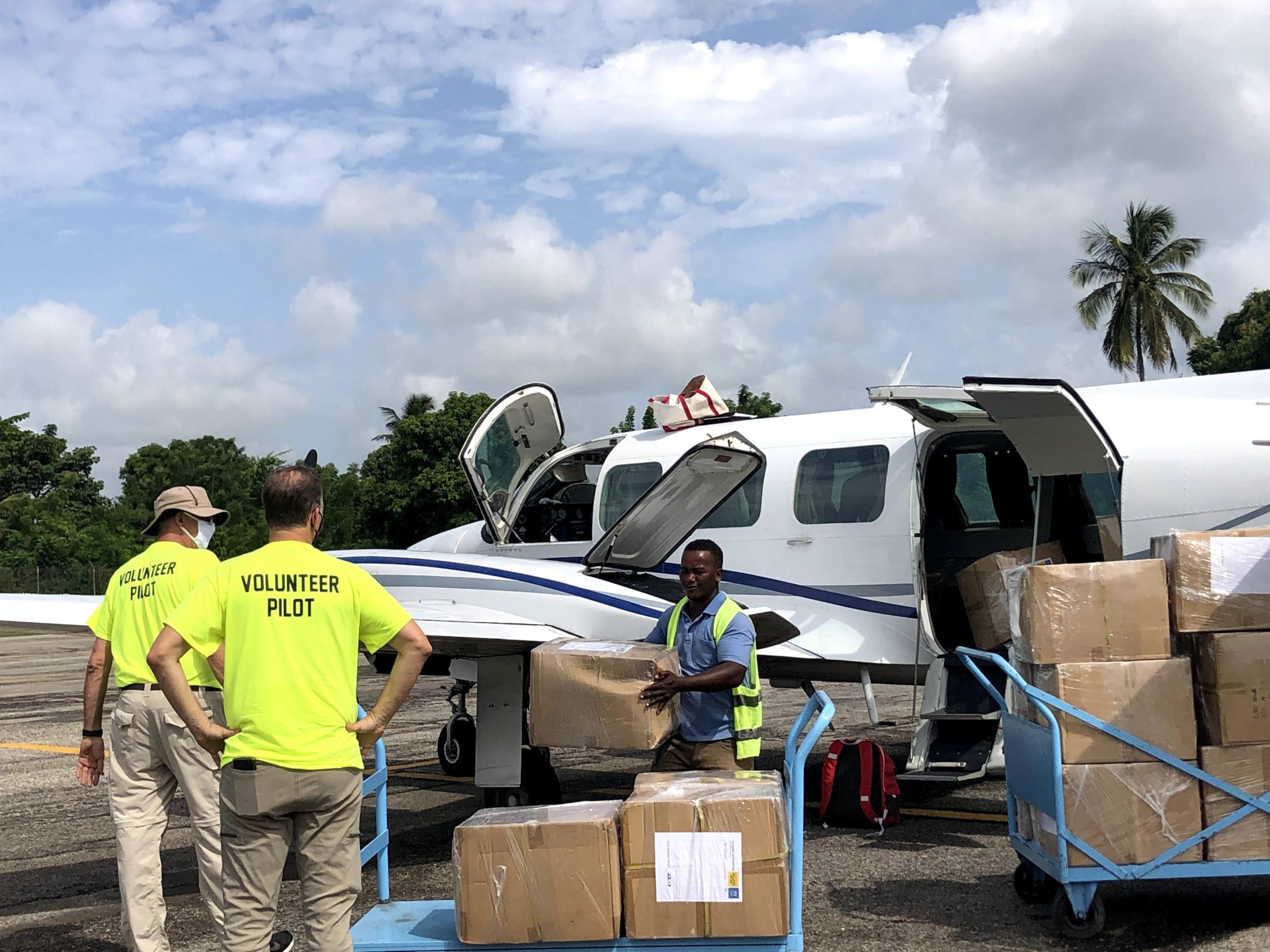 VPG aircraft and volunteers