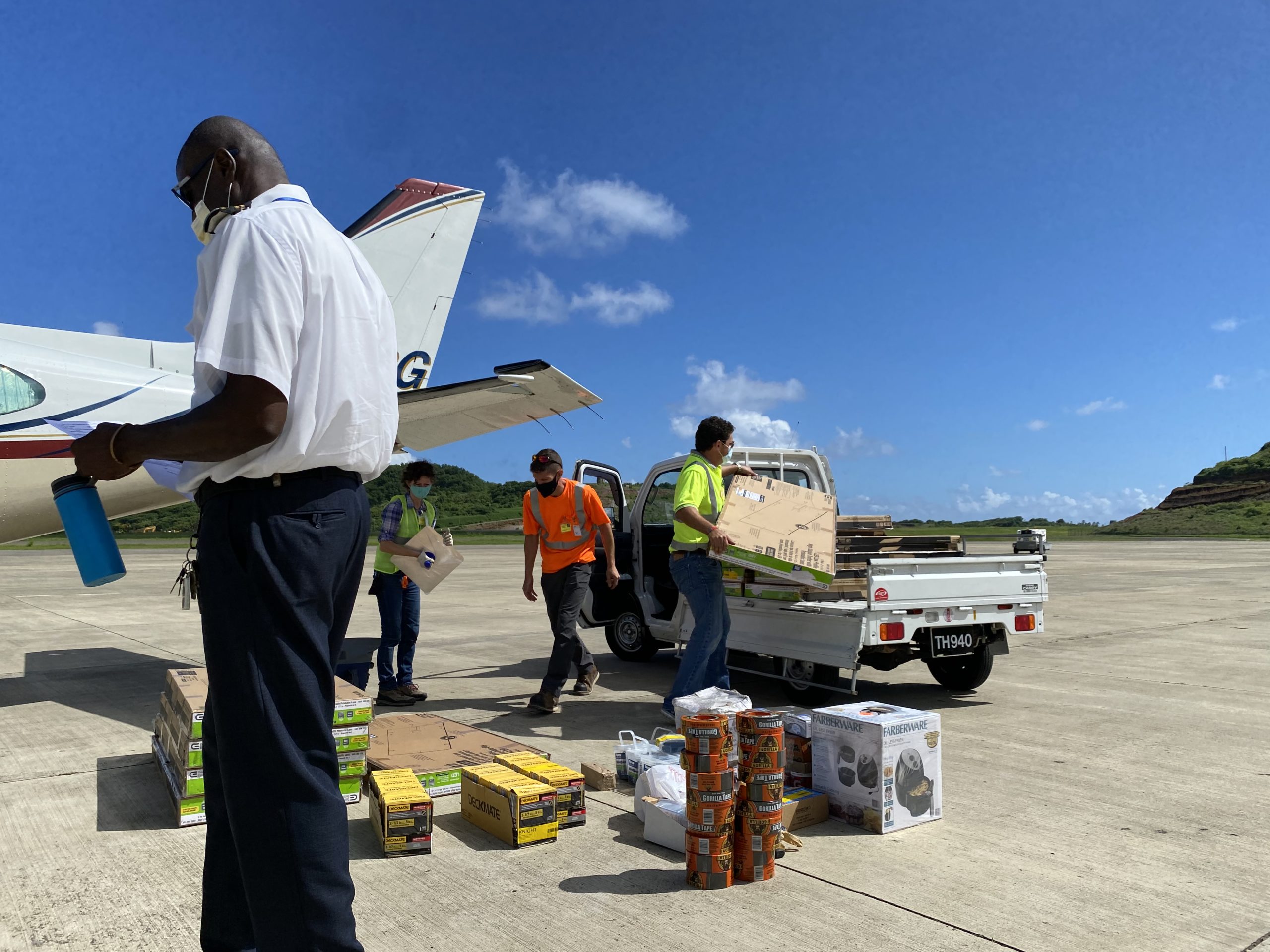 VPG aircraft and volunteers