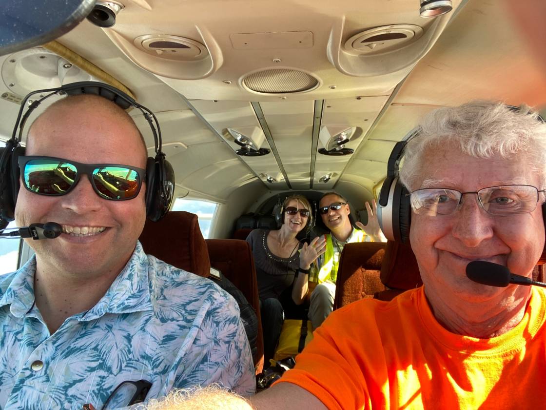 VPG aircraft and volunteers
